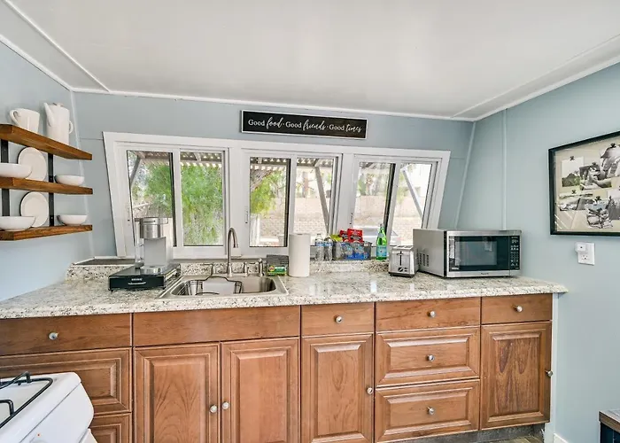 Low-Key Poway Home ~ 20 Mi To La Jolla & San Diego