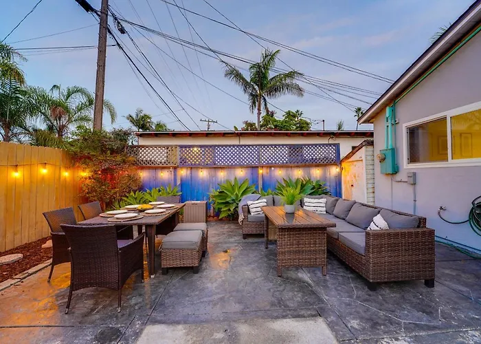 Pacific Paradise - Large Patio, Hot Tub, Short Walk To Beach, & Parking